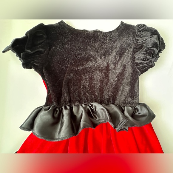 Dream Weavers girl’s Can Can Costume for Halloween color Red. Size 4-6T. - Picture 7 of 8